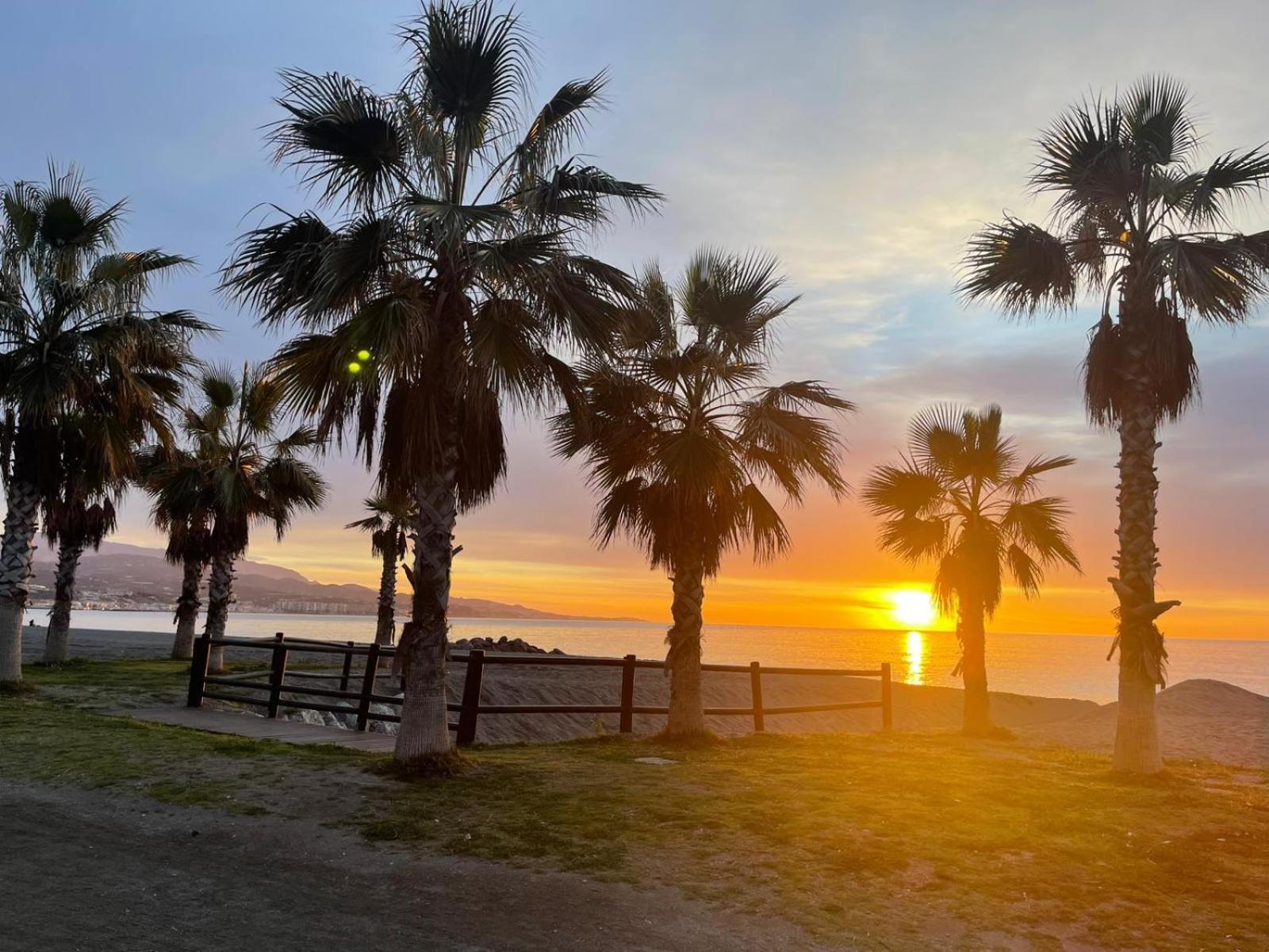 Apartamento Atico del Mar Torre Del Mar Exterior foto